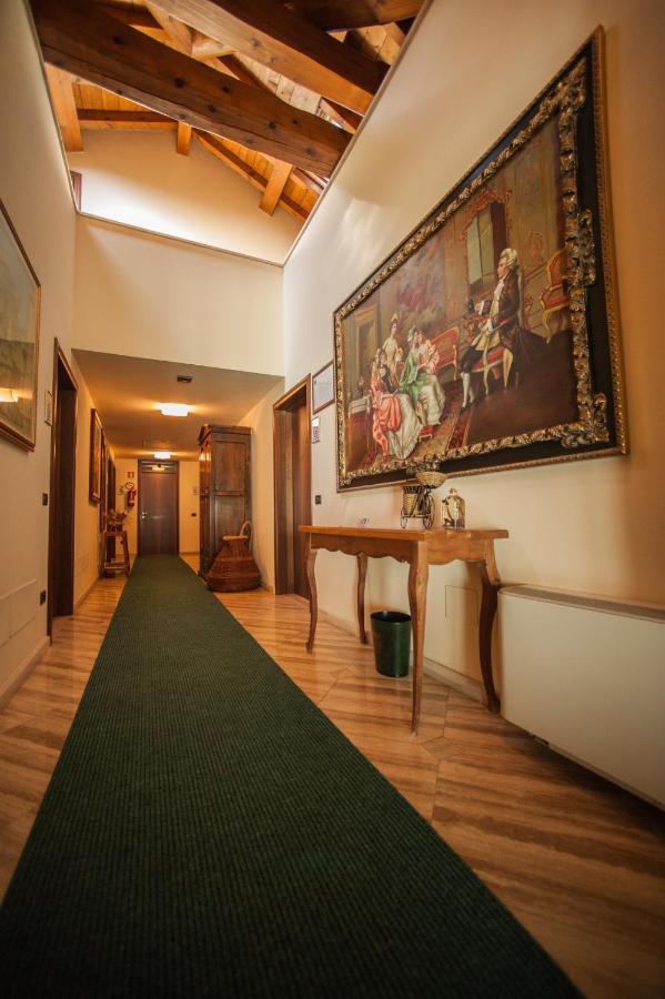 Hotel Corte Vecchia San Prospero Eksteriør bilde