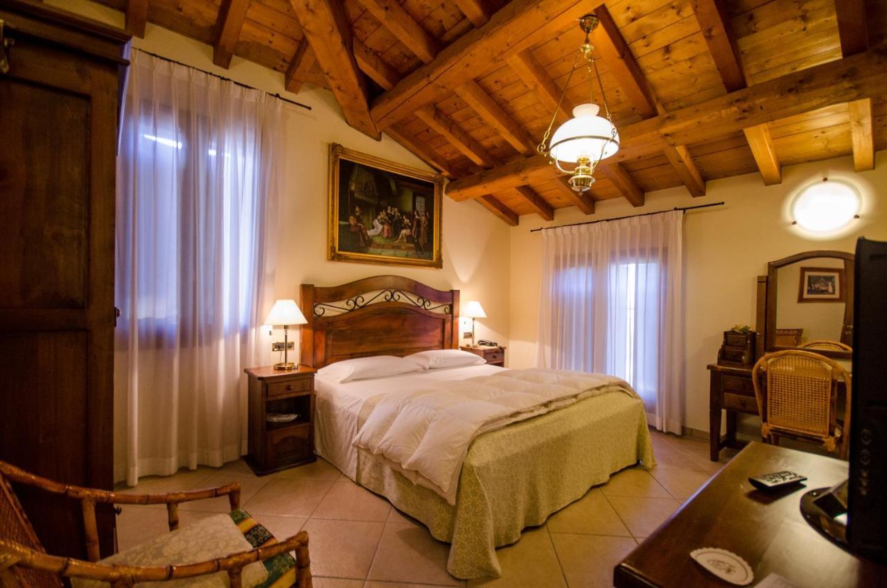 Hotel Corte Vecchia San Prospero Eksteriør bilde