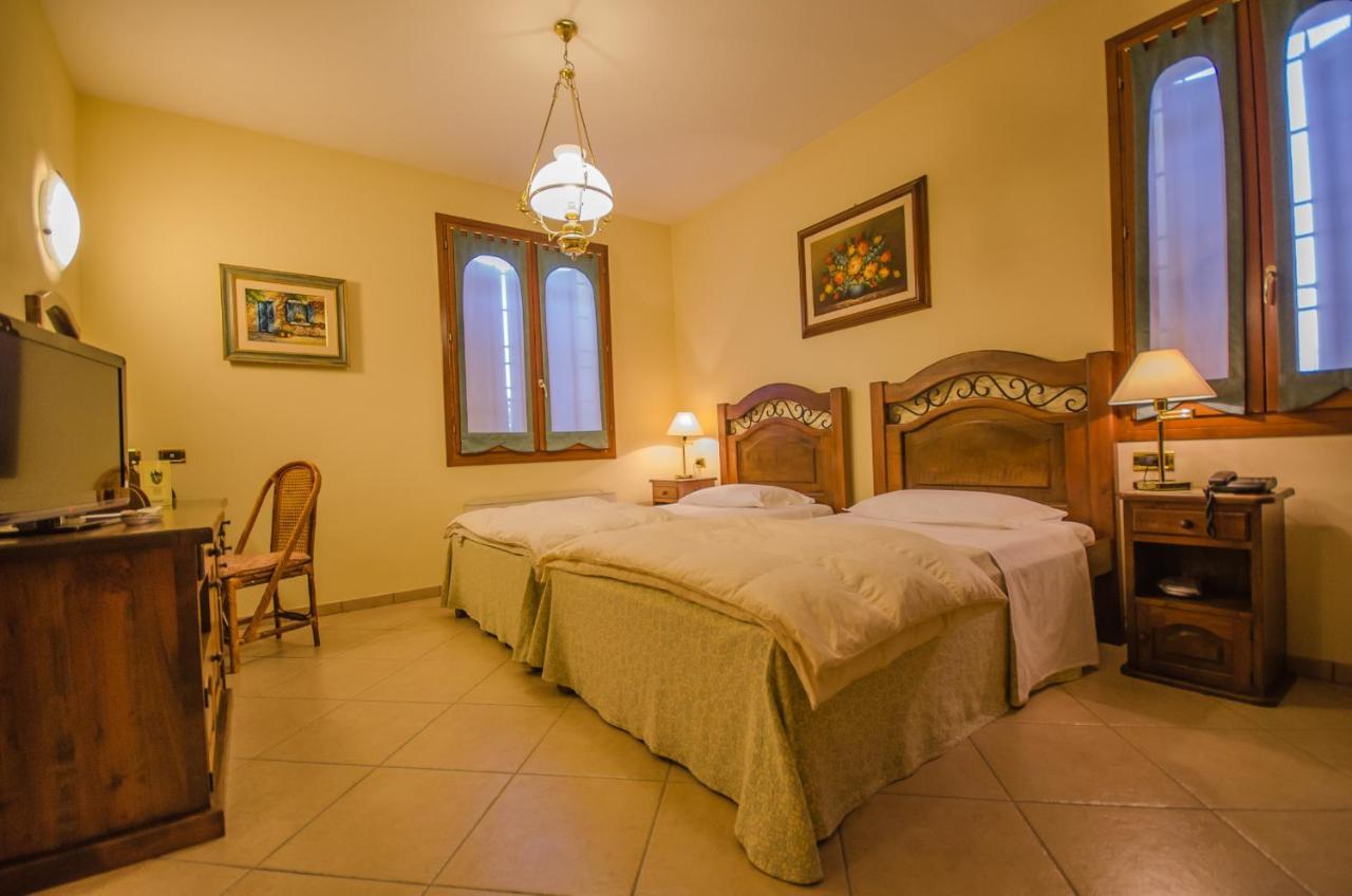 Hotel Corte Vecchia San Prospero Eksteriør bilde