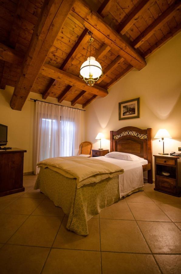 Hotel Corte Vecchia San Prospero Eksteriør bilde
