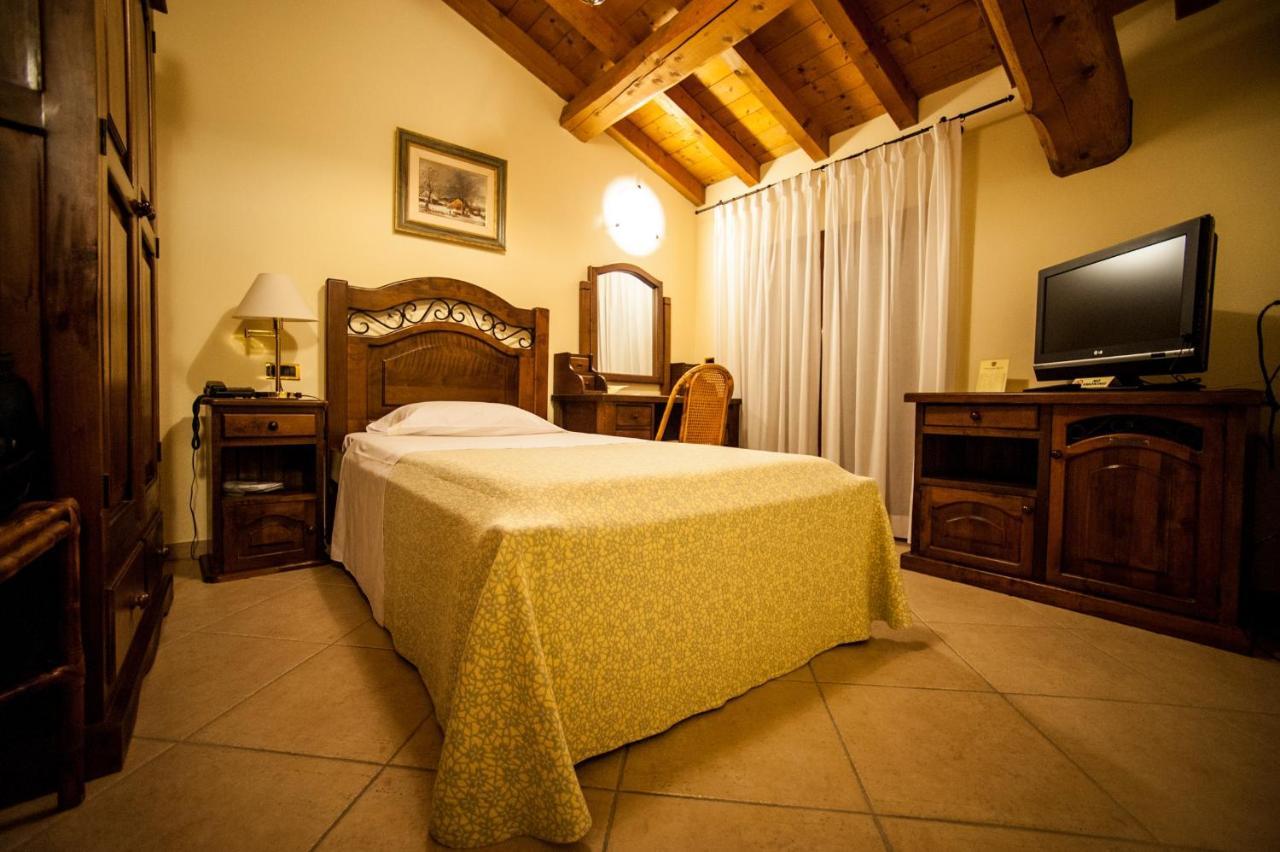 Hotel Corte Vecchia San Prospero Eksteriør bilde